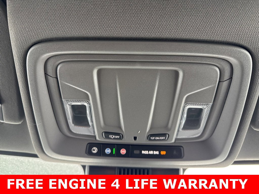 Used 2025 GMC Sierra 1500 Elevation image 17