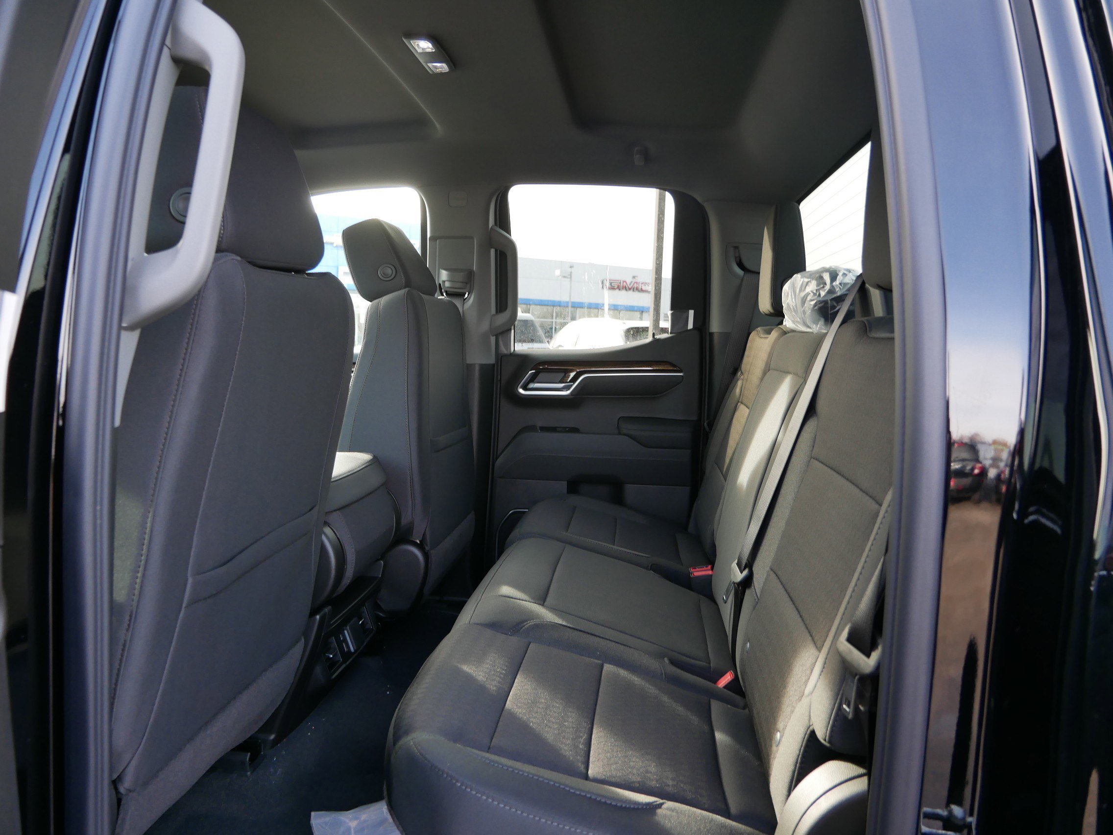 New 2026 GMC Sierra 1500 Elevation image 12