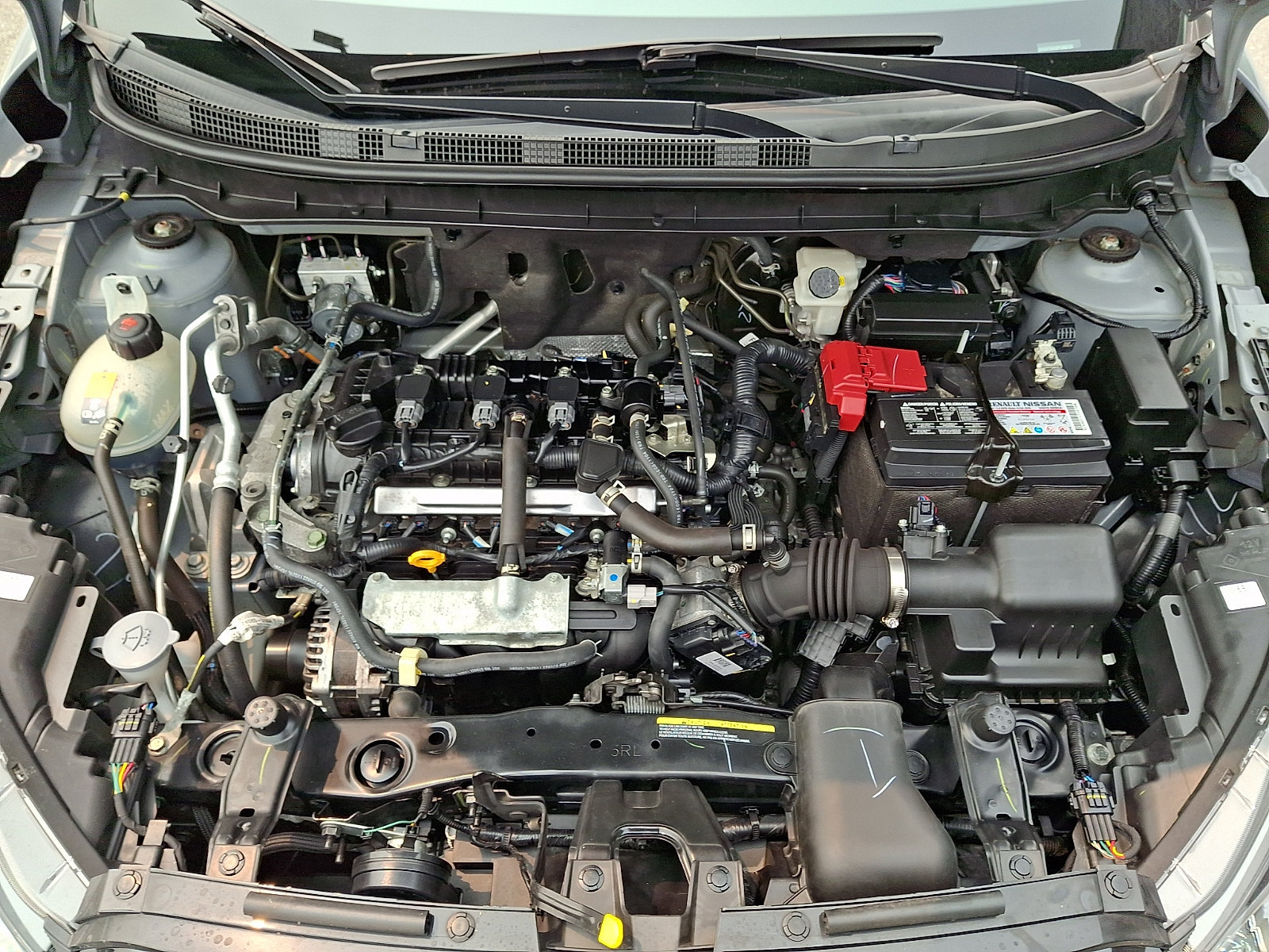 Certified 2023 Nissan Kicks SR w/ SR Premium Package FWD image 27