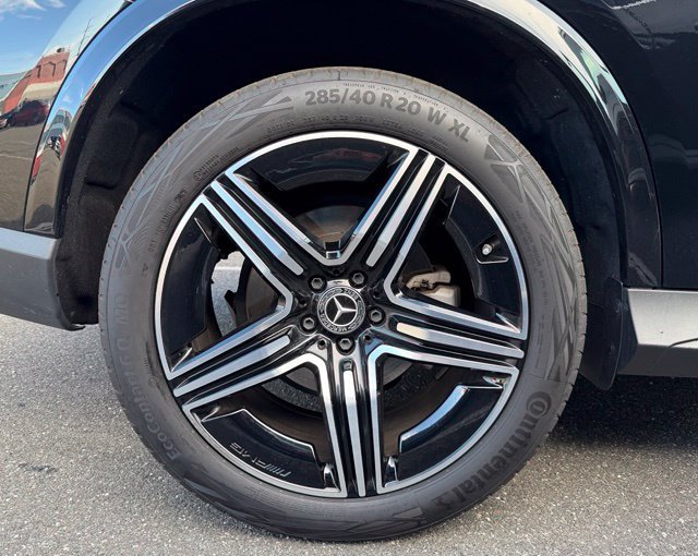 Certified 2024 Mercedes-Benz GLC 300 4MATIC w/ AMG Line image 11