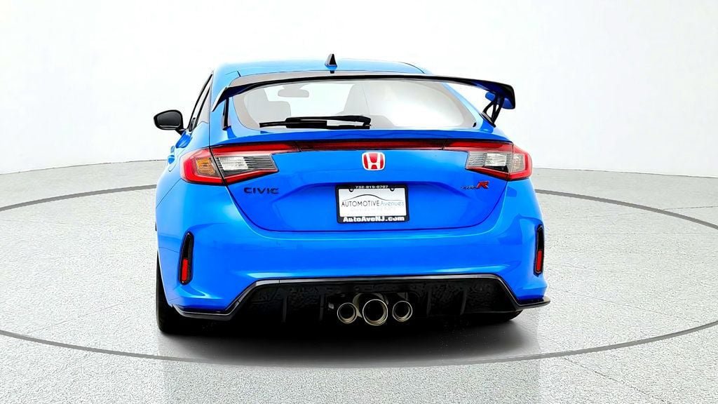Used 2023 Honda Civic Type R image 6