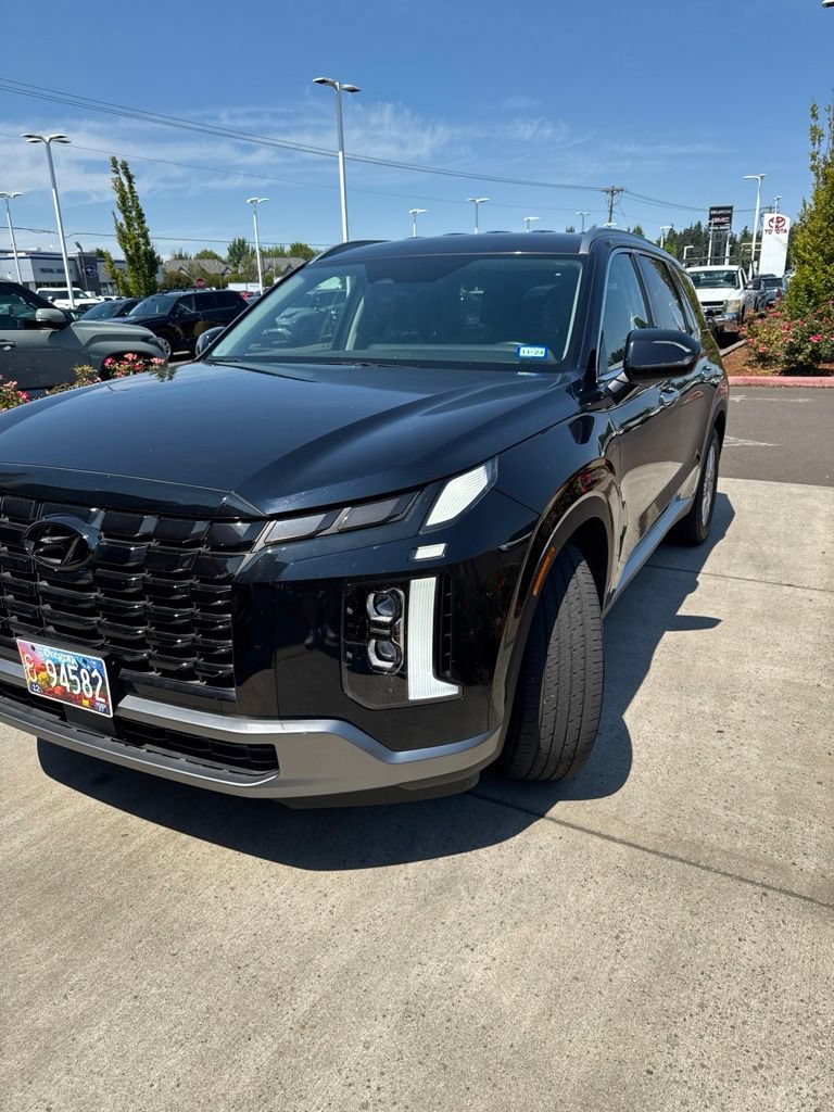 Used 2023 Hyundai Palisade SEL FWD image 2