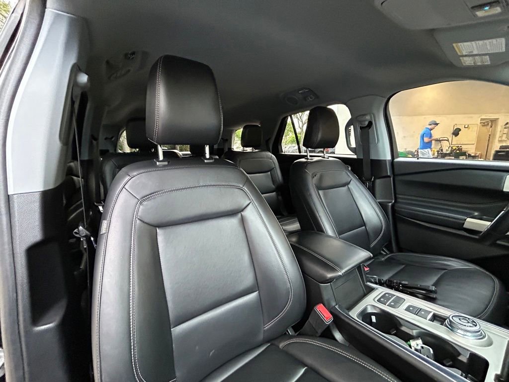 Used 2022 Ford Explorer XLT w/ Equipment Group 202A image 26