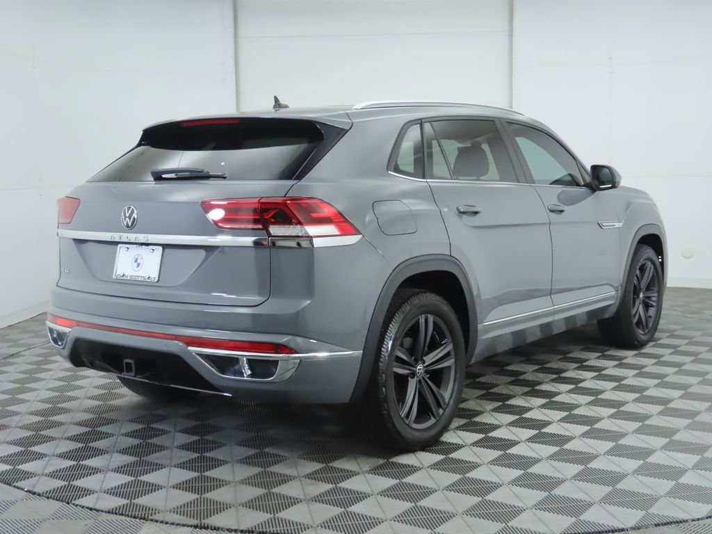 Used 2021 Volkswagen Atlas Cross Sport SE w/ Panoramic Sunroof Package image 5