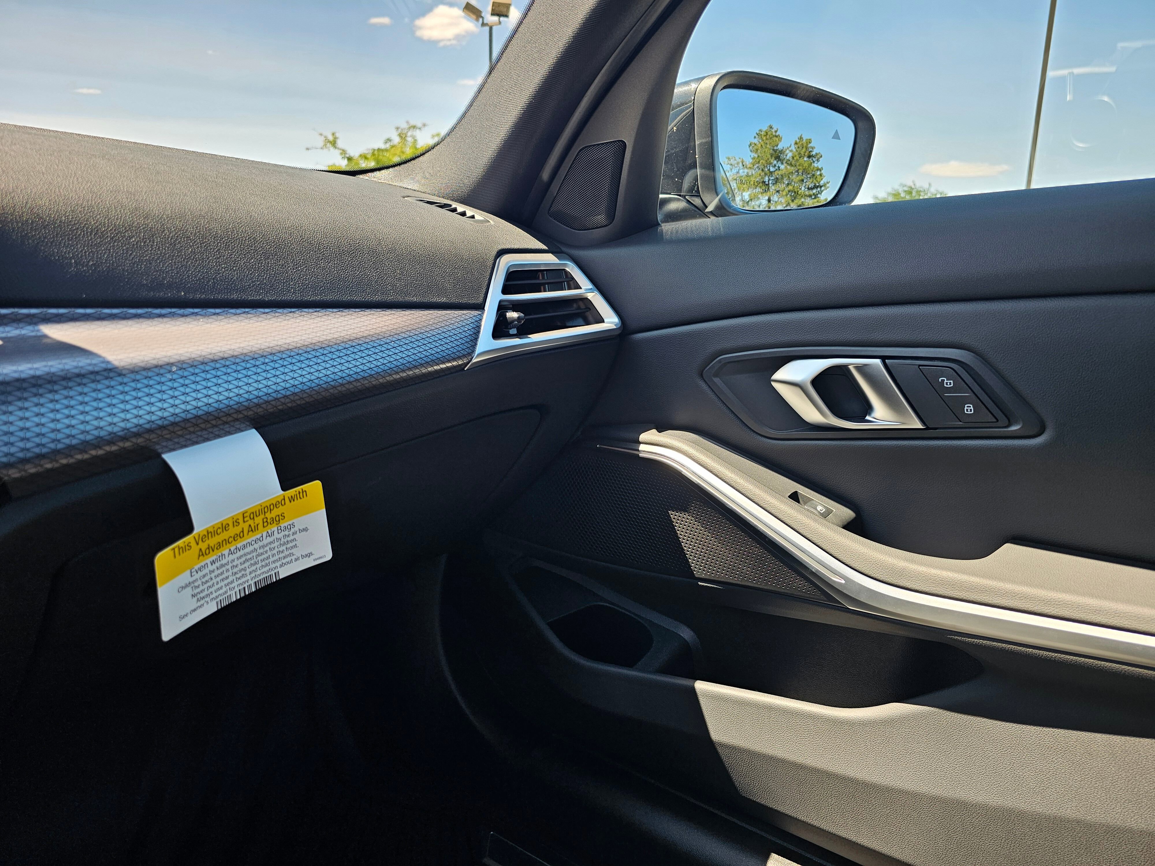 New 2025 BMW 330i xDrive Sedan w/ Premium Package image 25