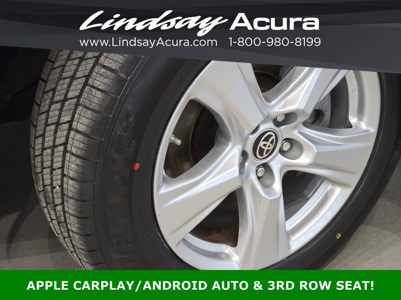 Used 2024 Toyota Highlander LE image 24