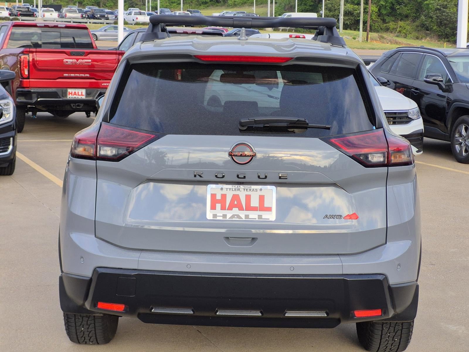 Used 2025 Nissan Rogue SV w/ Rock Creek Premium Package image 5