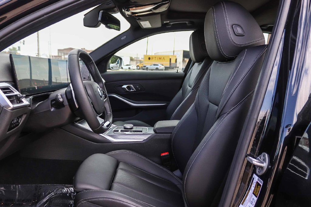 Used 2026 BMW 330i Sedan RWD image 18