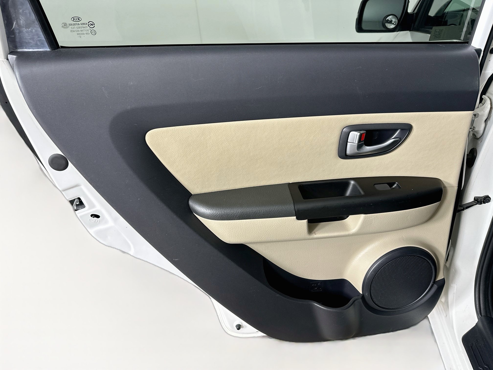 Used 2013 Kia Soul ! w/ Premium Pkg FWD image 28