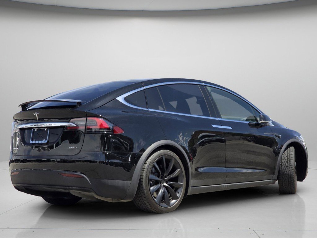 Used 2017 Tesla Model X 100D image 26