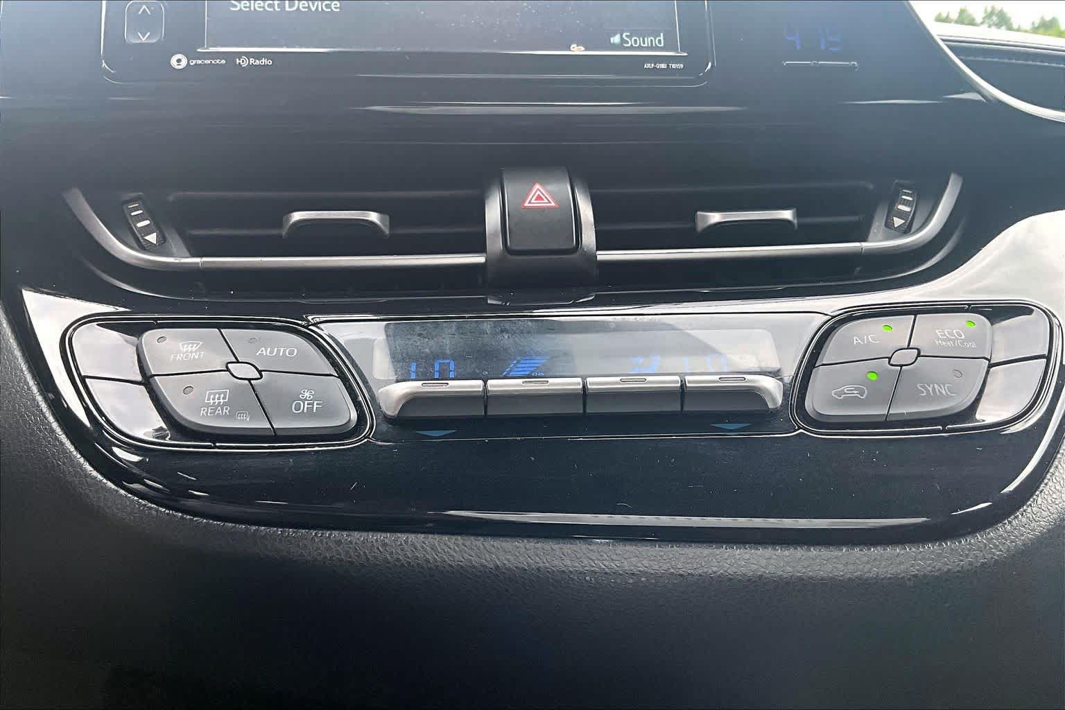 Used 2018 Toyota C-HR XLE FWD image 34