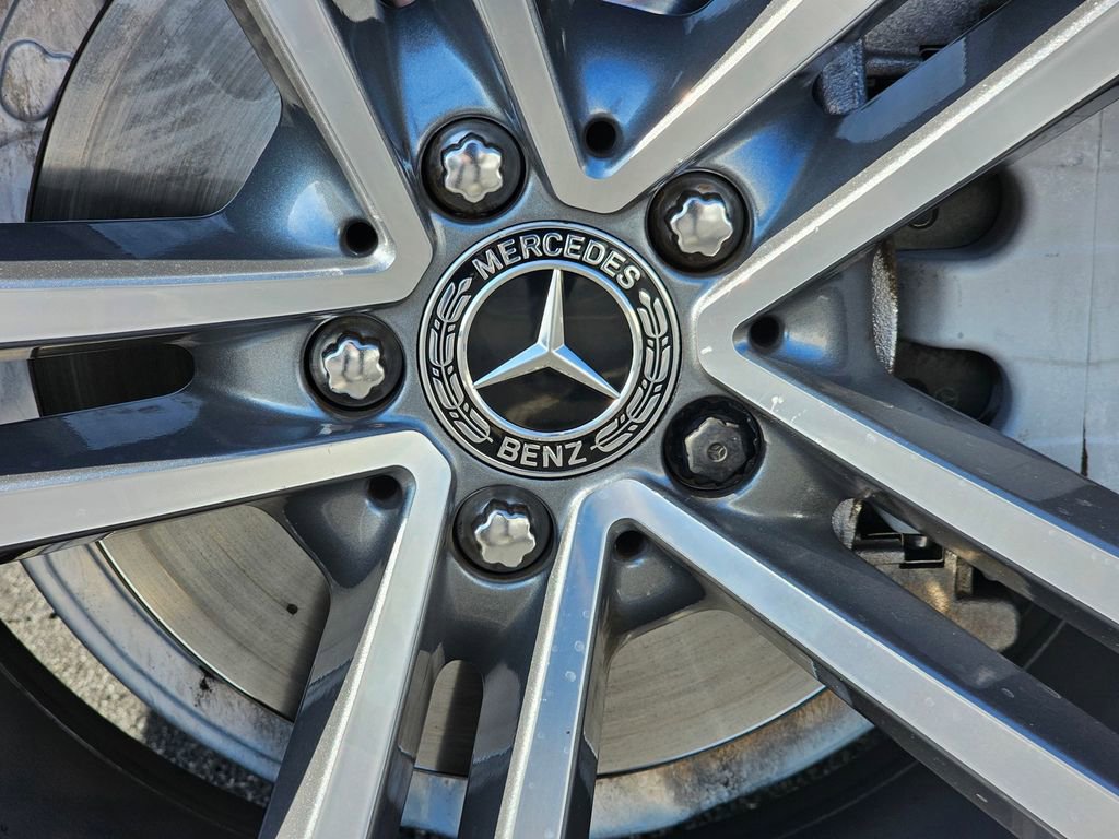 Used 2022 Mercedes-Benz GLE 350 image 11