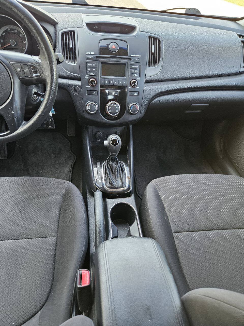 Used 2012 Kia Forte EX FWD image 8