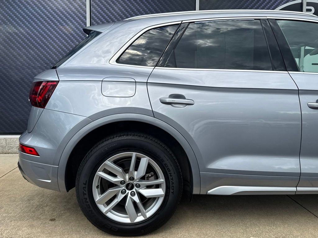 Used 2023 Audi Q5 2.0T Premium w/ Convenience Package AWD/4WD image 5