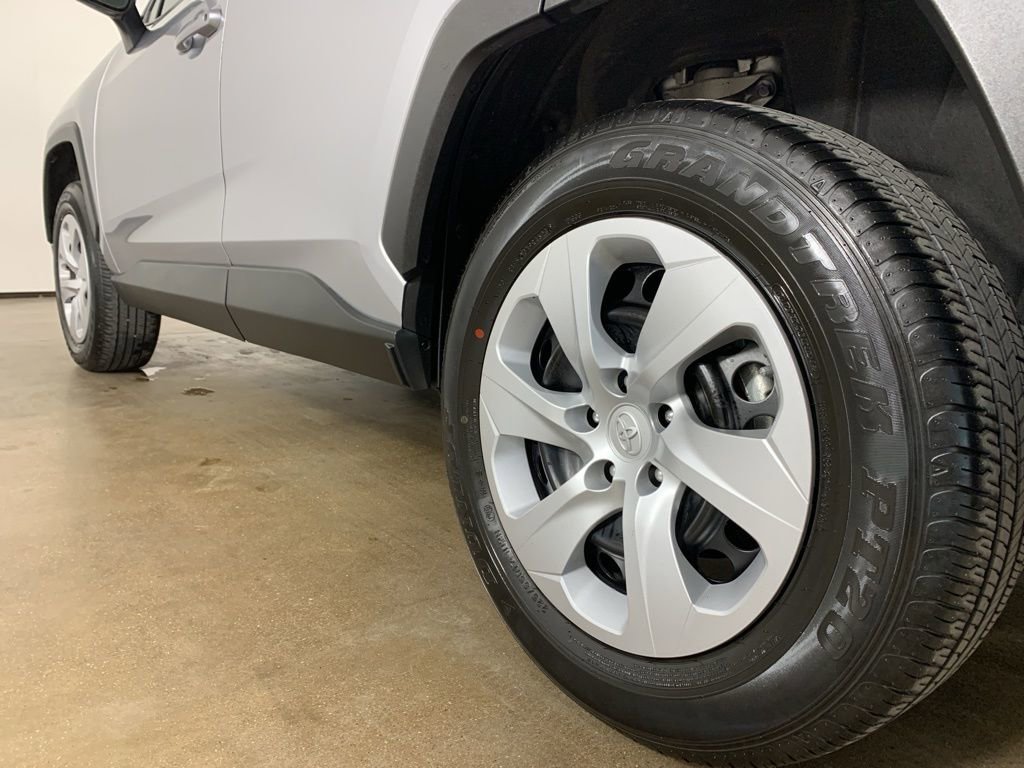 Used 2024 Toyota RAV4 LE image 15