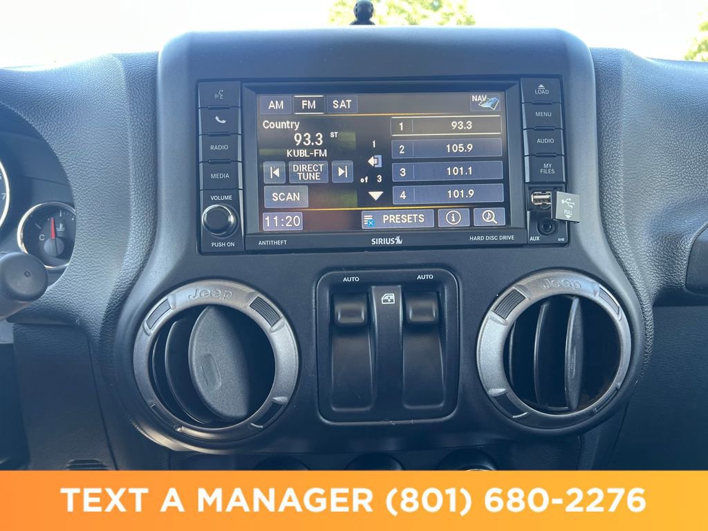 Used 2016 Jeep Wrangler Sahara w/ Connectivity Group AWD/4WD image 22