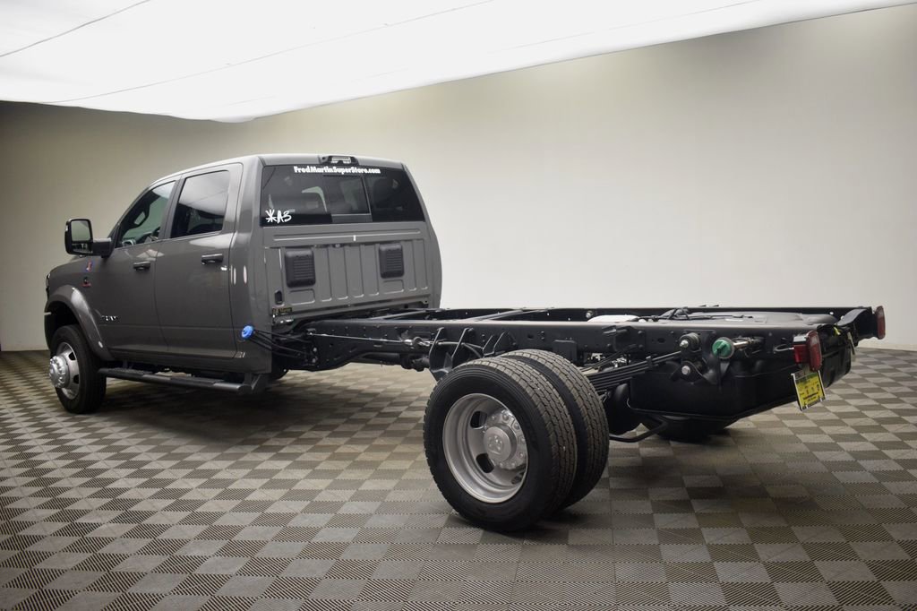 New 2026 RAM 5500 Tradesman AWD/4WD image 12