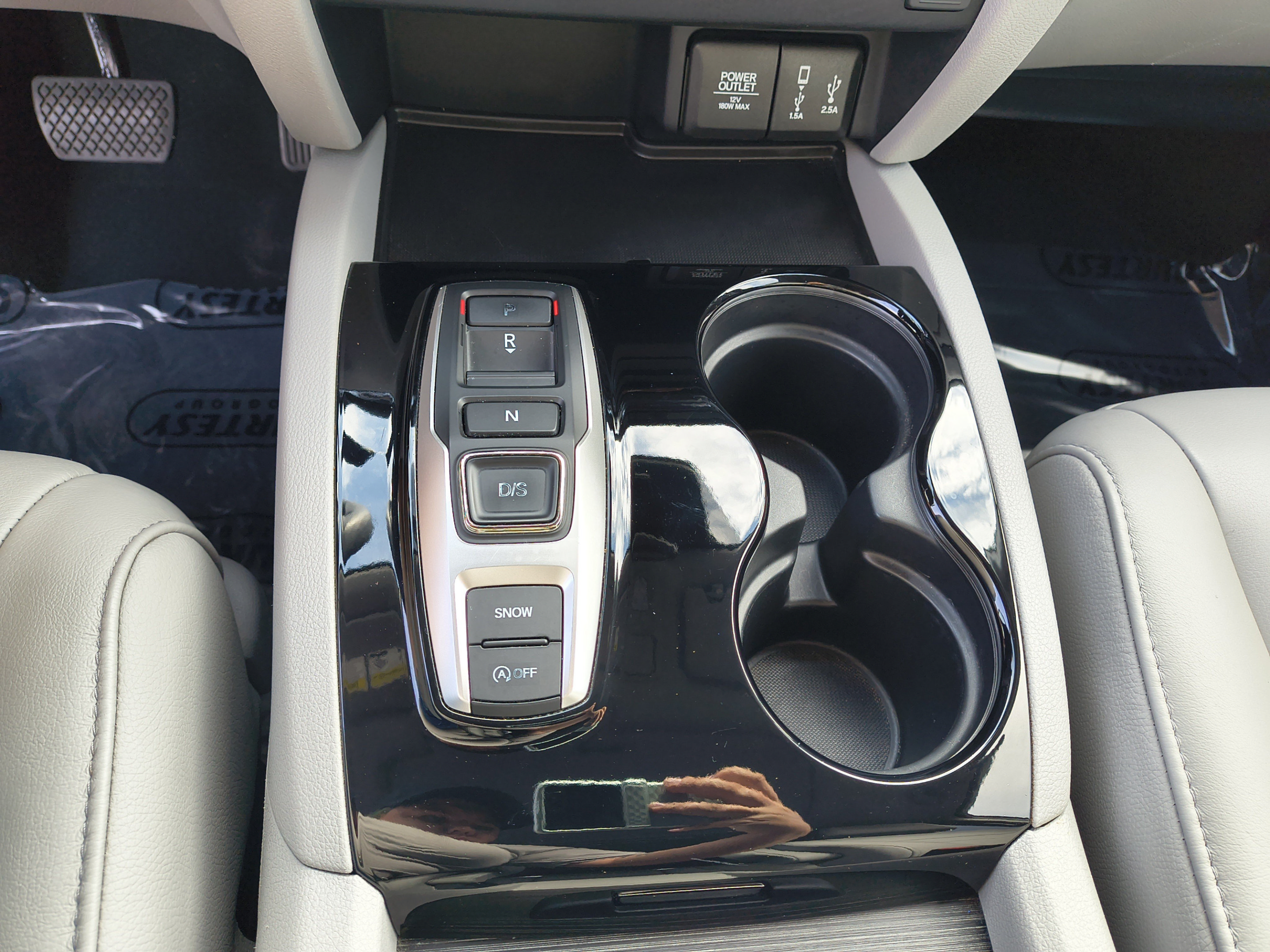 Used 2017 Honda Pilot Touring image 30
