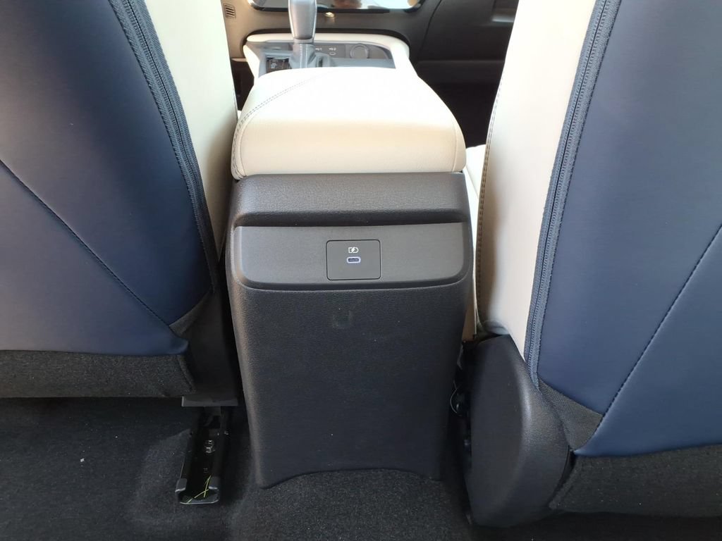 New 2026 Nissan Sentra SL w/ Floor Mat Package FWD image 27