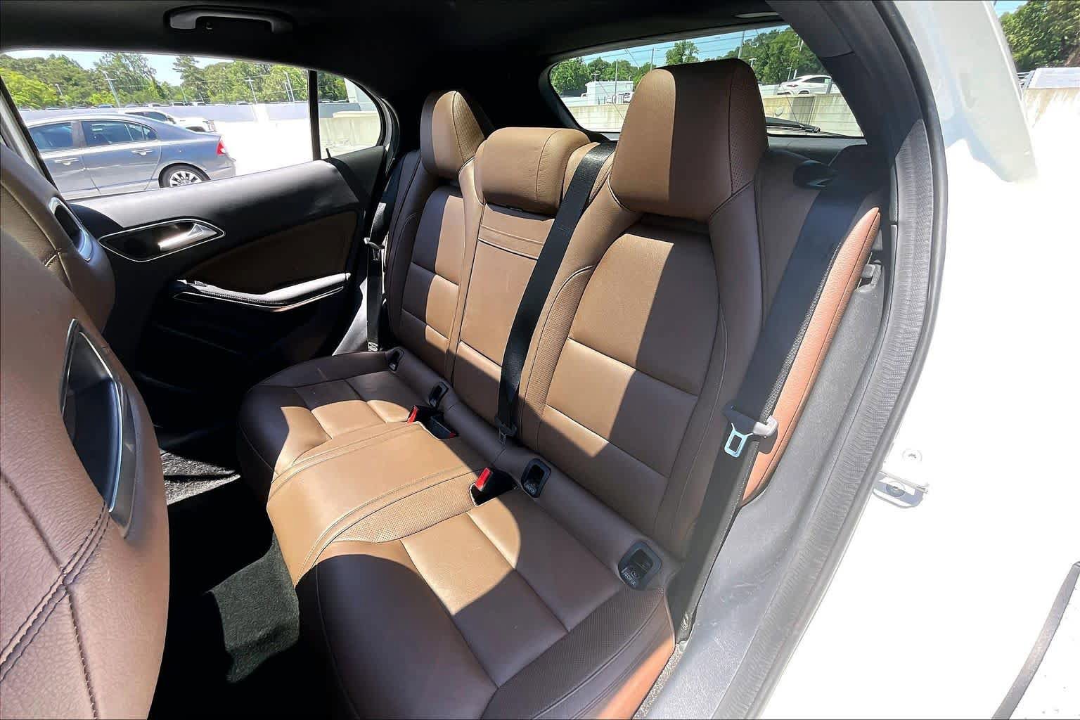 Used 2015 Mercedes-Benz GLA 250 4MATIC image 21