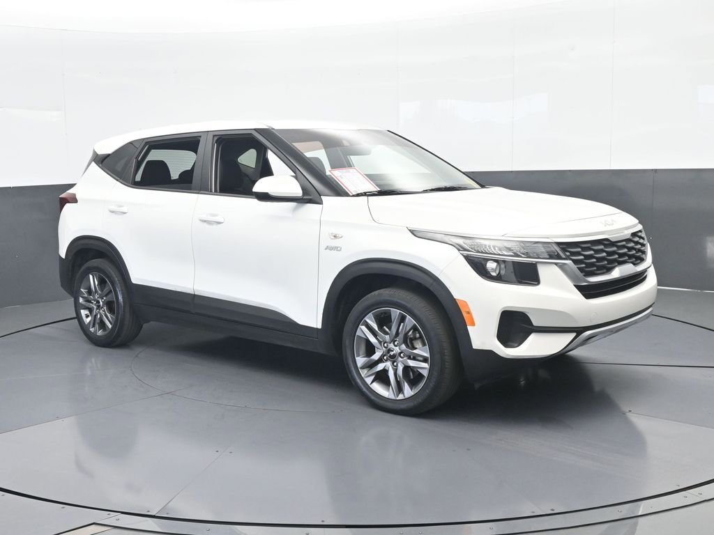 Used 2022 Kia Seltos LX image 8