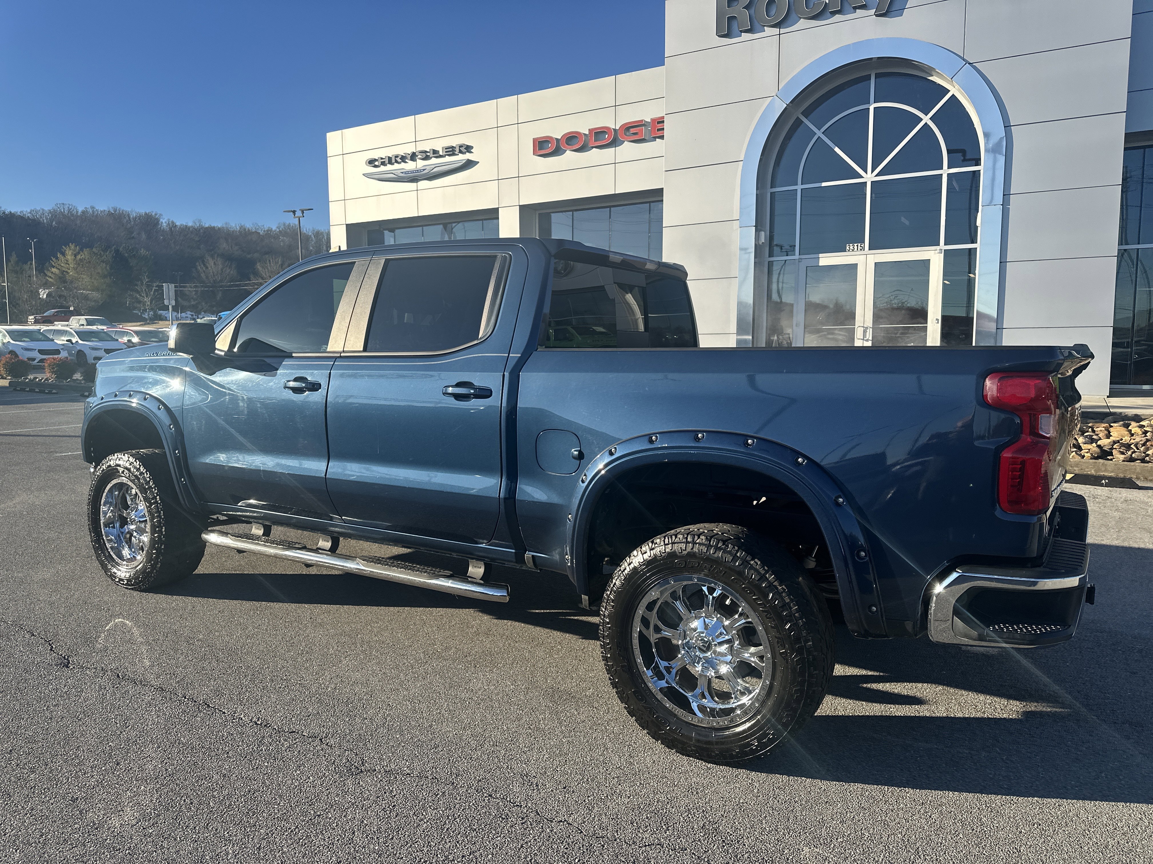 Used 2019 Chevrolet Silverado 1500 LT w/ All-Star Edition image 12