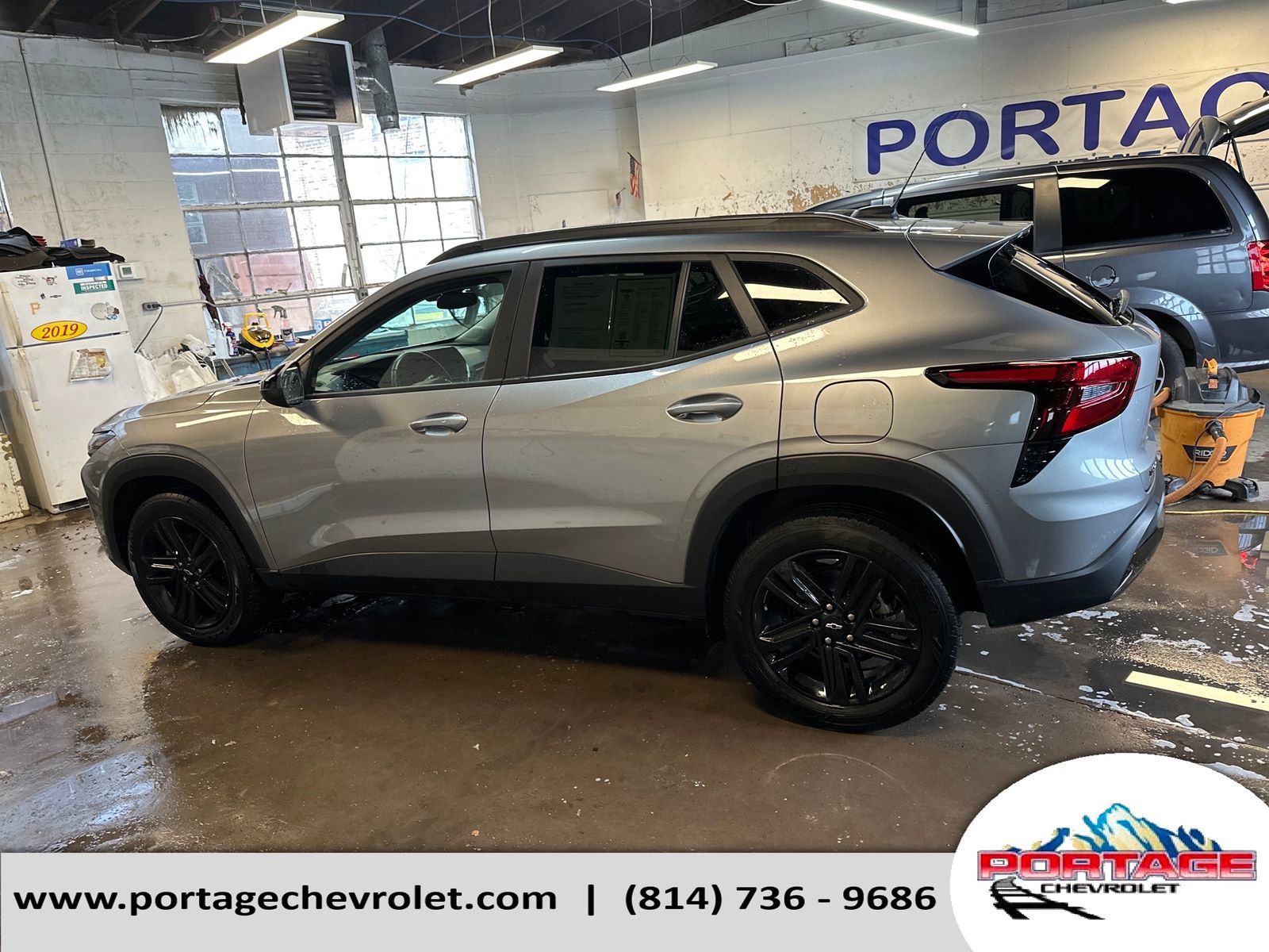 Used 2024 Chevrolet Trax ACTIV w/ Driver Confidence Package FWD image 2