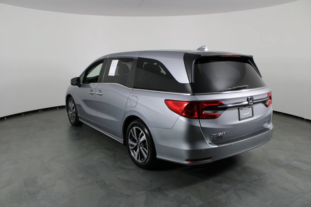 Used 2022 Honda Odyssey Touring image 3
