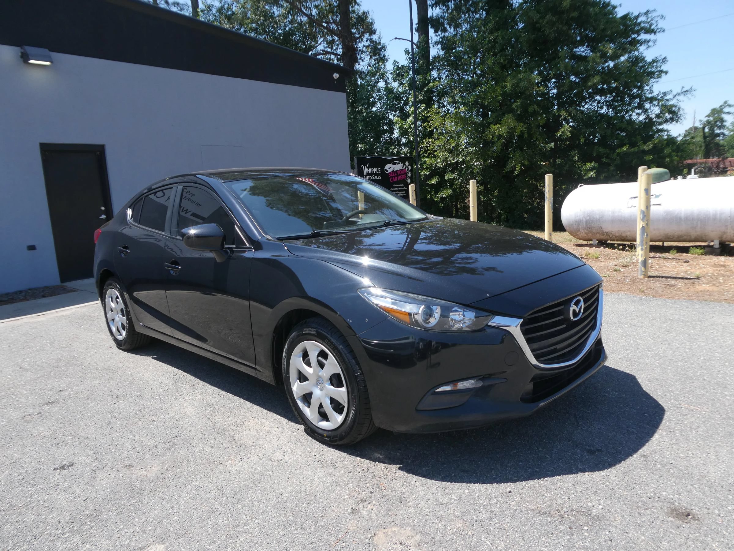 Used 2017 MAZDA MAZDA3 Sport FWD image 3