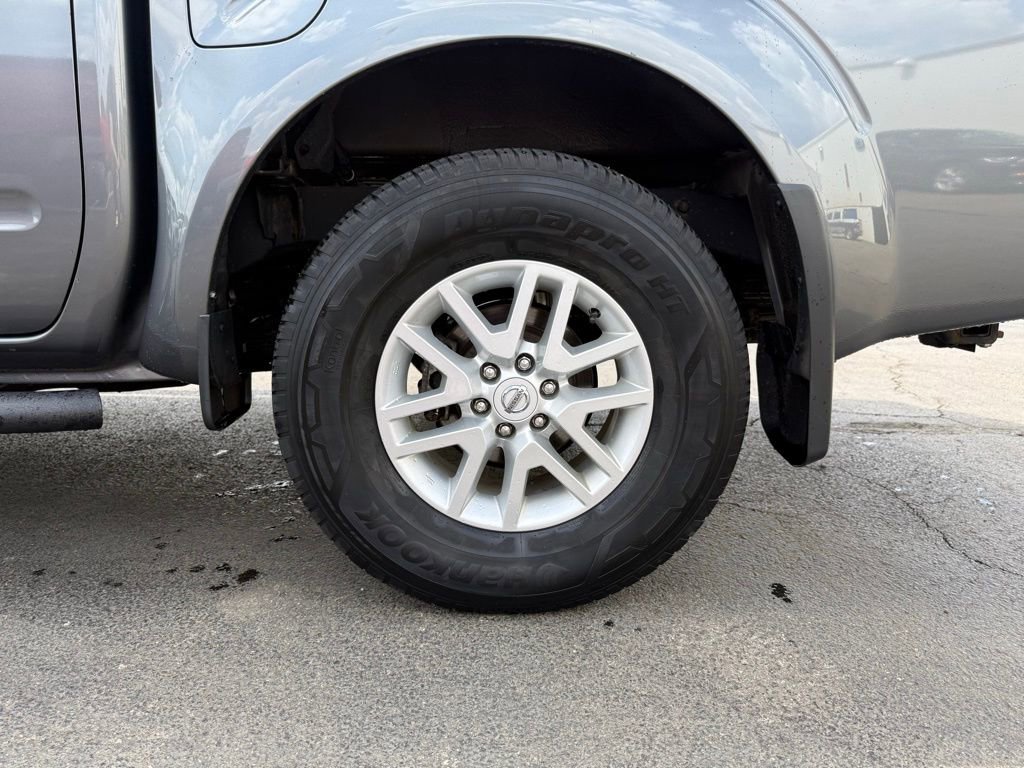 Used 2020 Nissan Frontier SV RWD image 28