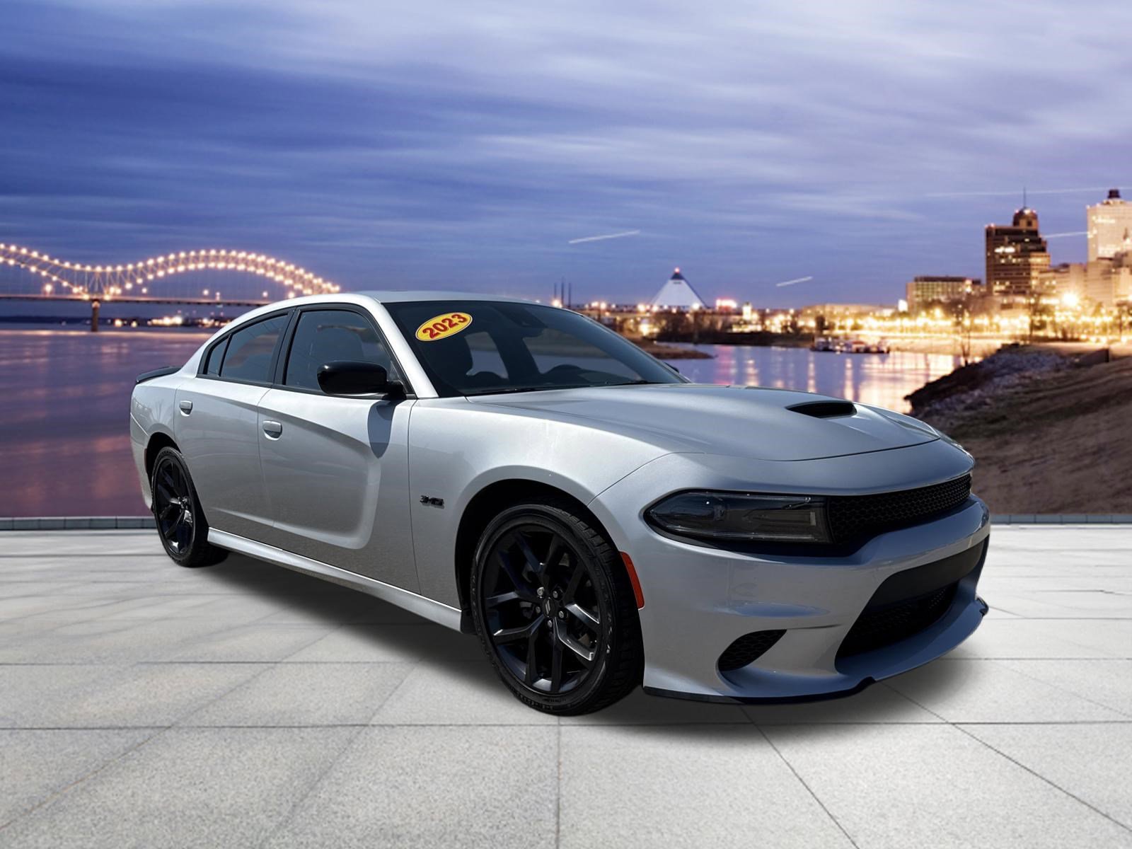 Used 2023 Dodge Charger R/T w/ Blacktop Package image 4