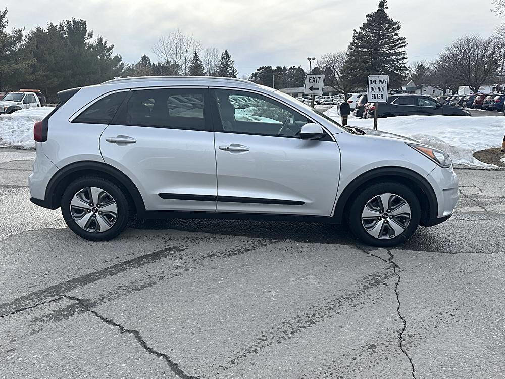Used 2019 Kia Niro LX image 6