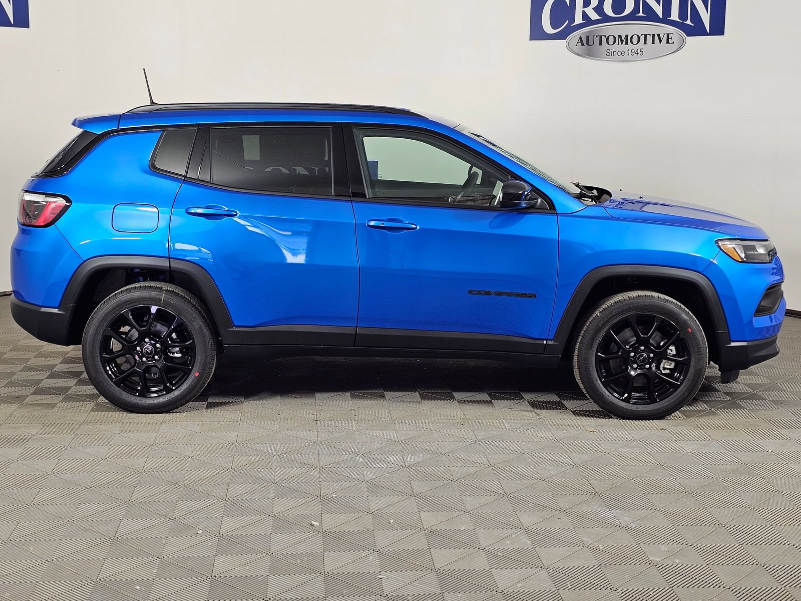 New 2026 Jeep Compass Latitude AWD/4WD image 27