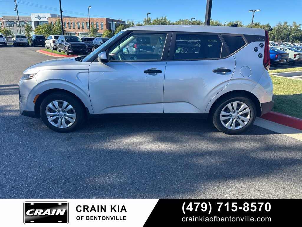 Certified 2021 Kia Soul LX FWD image 3