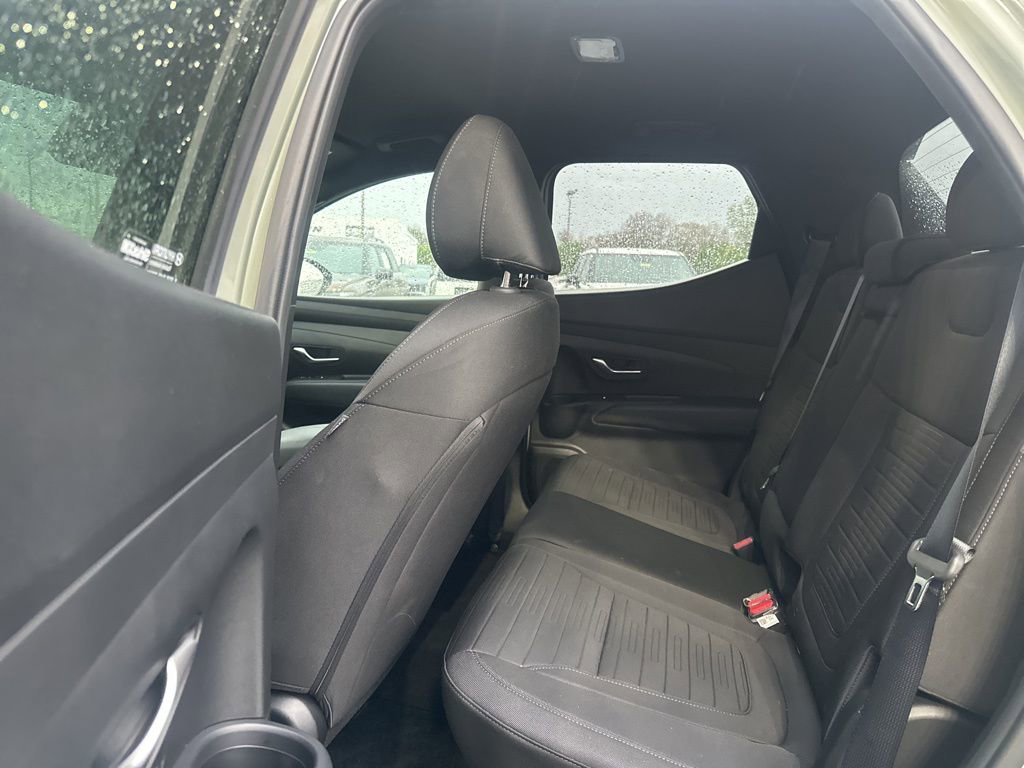 Certified 2025 Hyundai Santa Cruz SE image 18