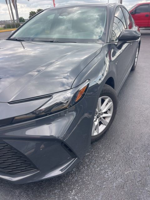 Used 2025 Toyota Camry LE w/ Convenience Package FWD image 3