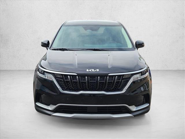 Used 2022 Kia Carnival EX FWD image 2