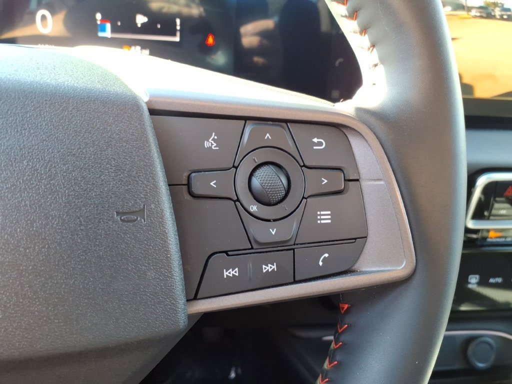 Certified 2026 Nissan Sentra SR w/ Floor Mat Package FWD image 24