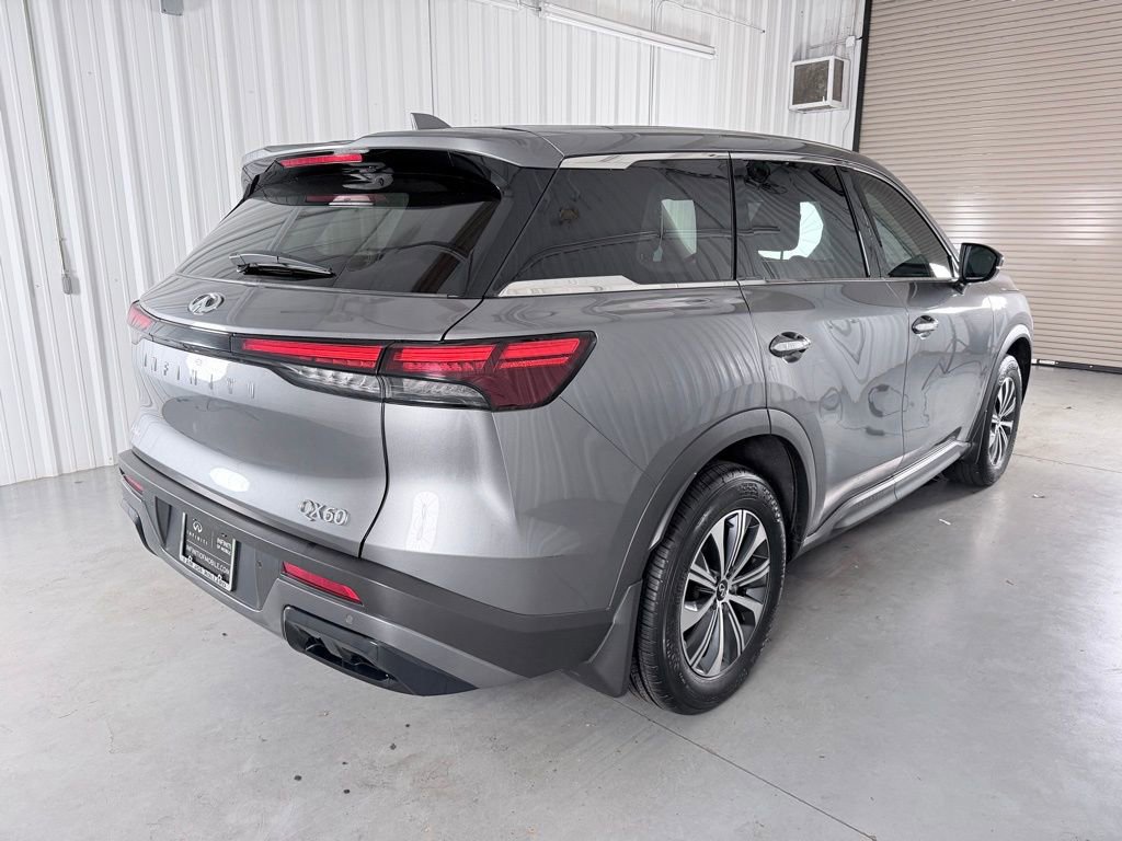 Certified 2024 INFINITI QX60 Pure image 5