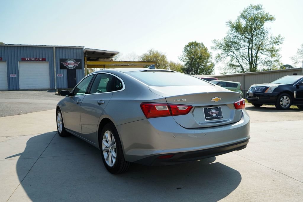 Used 2024 Chevrolet Malibu LT image 4