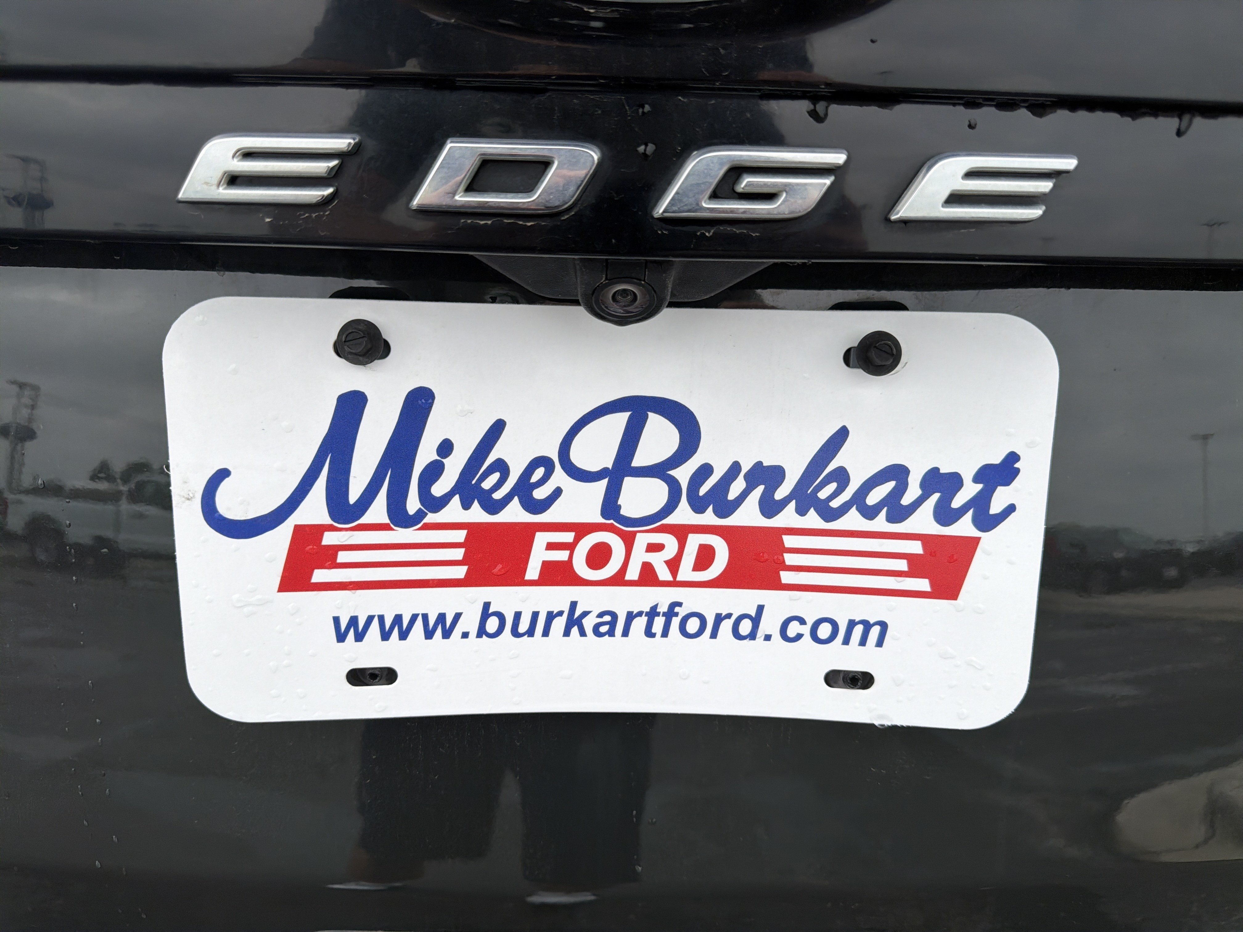 Used 2023 Ford Edge Titanium w/ Class II Trailer Tow Package AWD/4WD image 11