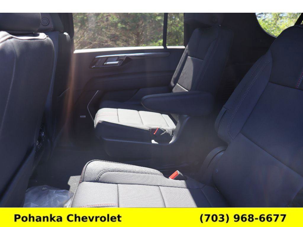 New 2026 Chevrolet Suburban RST image 27