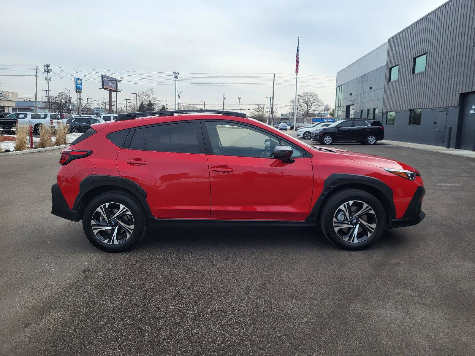 Used 2024 Subaru Crosstrek 2.0i Premium image 2