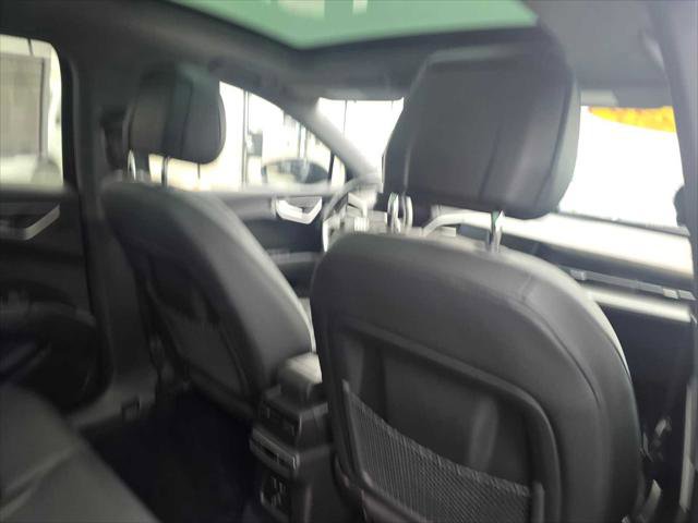 Used 2023 Audi Q4 e-tron Premium Plus w/ Premium Plus image 16