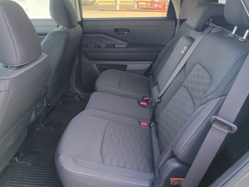 New 2026 Nissan Pathfinder SV image 27