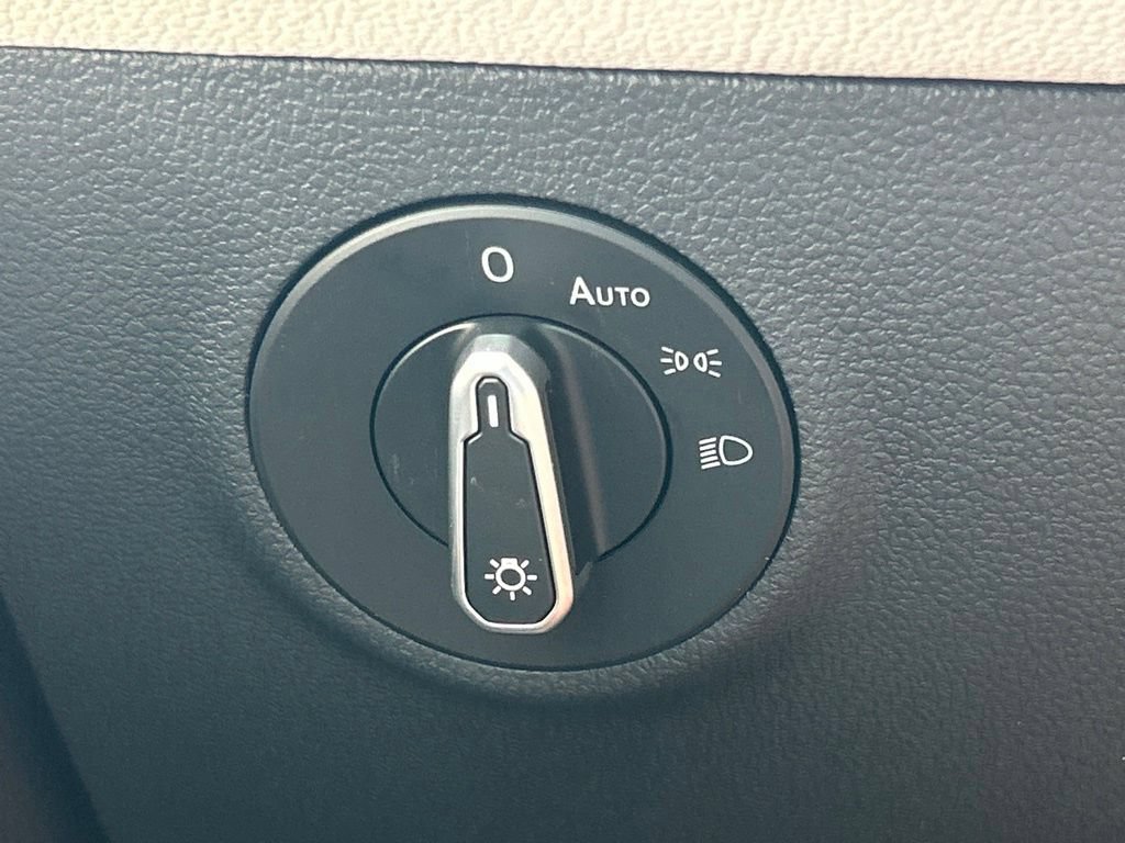 New 2026 Volkswagen Taos SEL AWD/4WD image 31