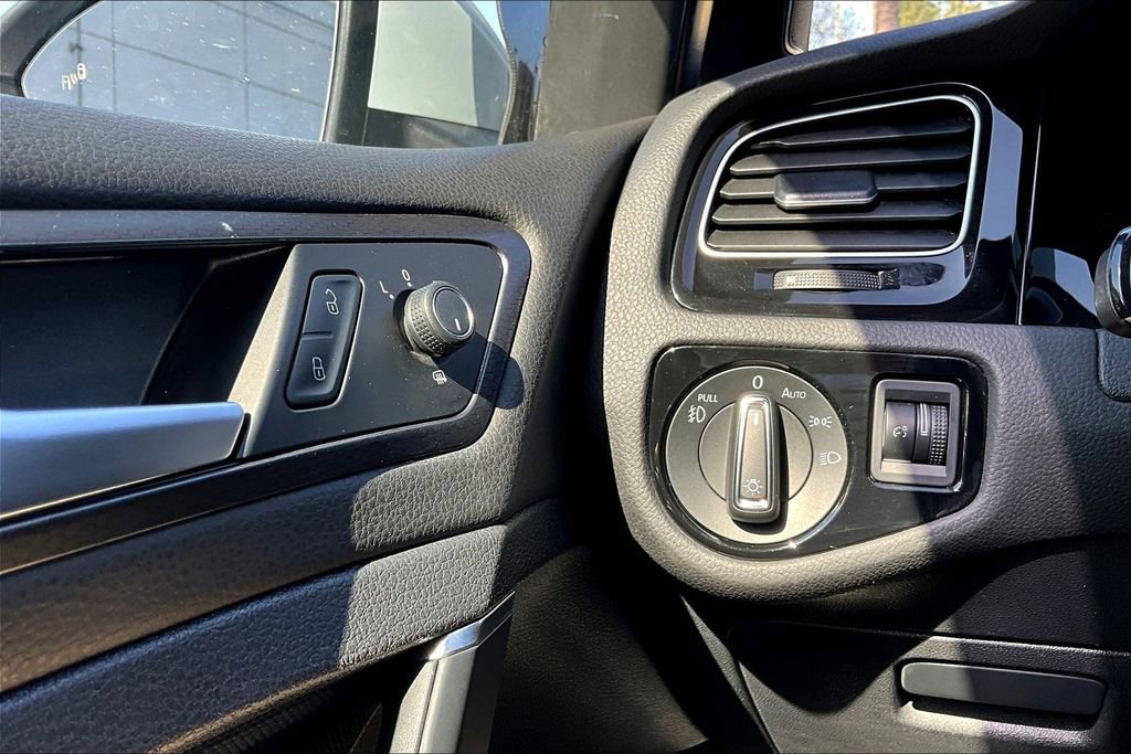 Used 2019 Volkswagen GTI S w/ Driver Assistance Package image 15