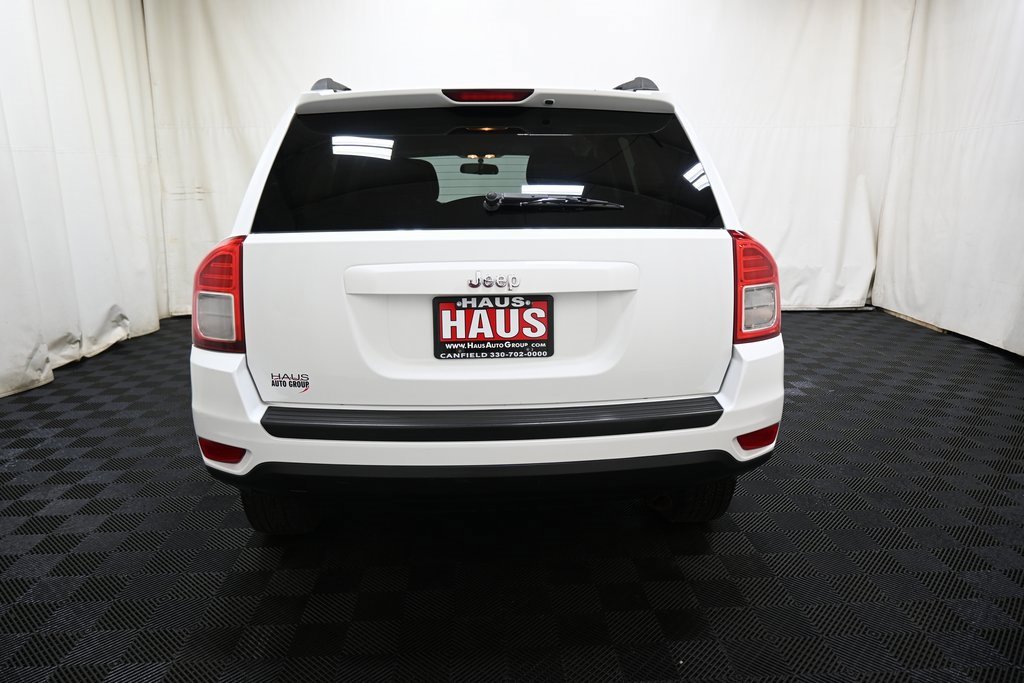 Used 2012 Jeep Compass Sport image 9