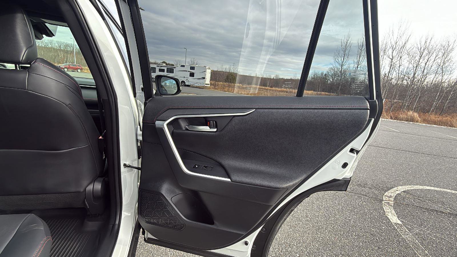 Used 2022 Toyota RAV4 XSE w/ Protection Package (TMS) image 19