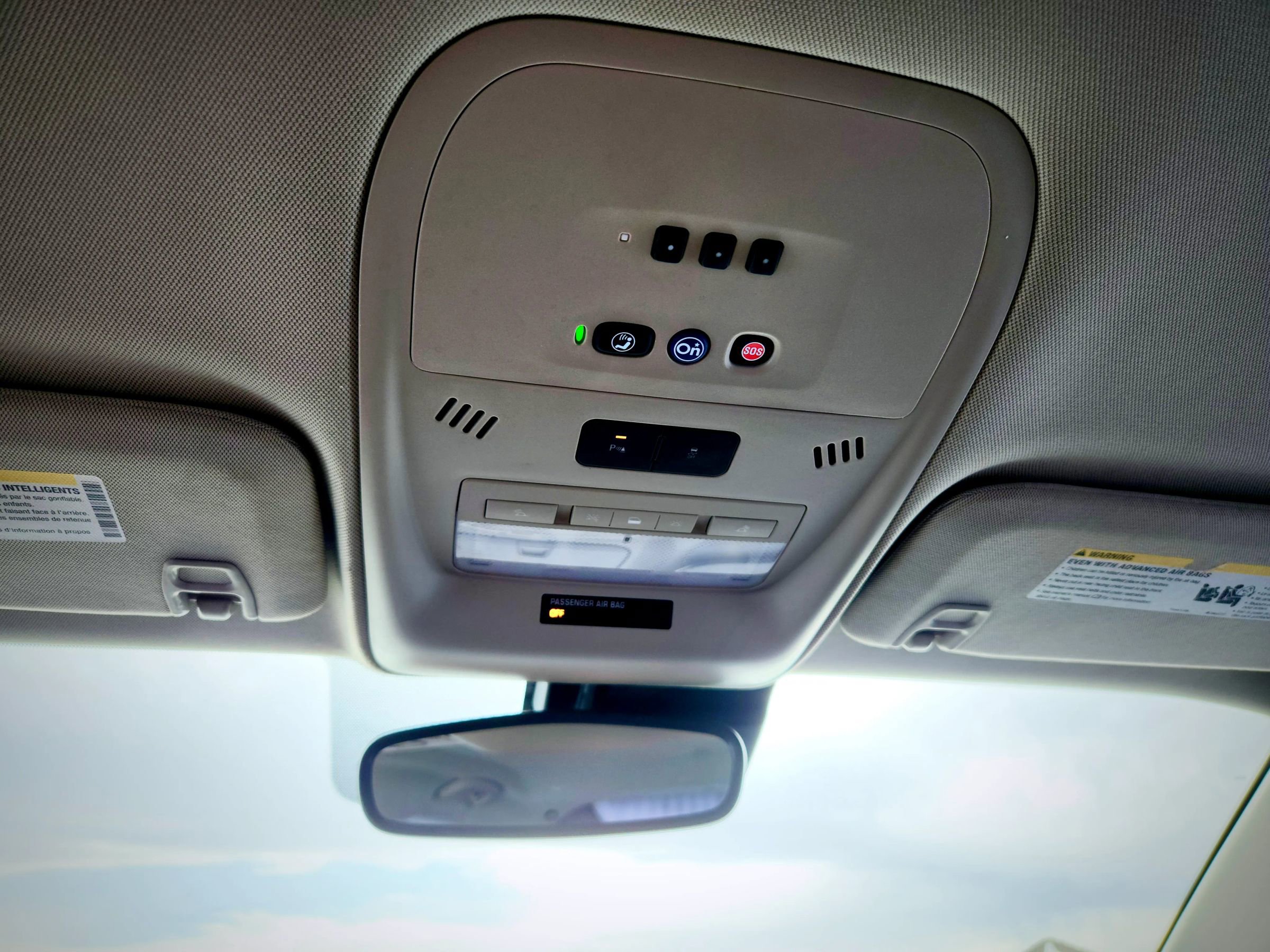 Used 2015 Chevrolet Volt Premium w/ Premium Trim Package image 46